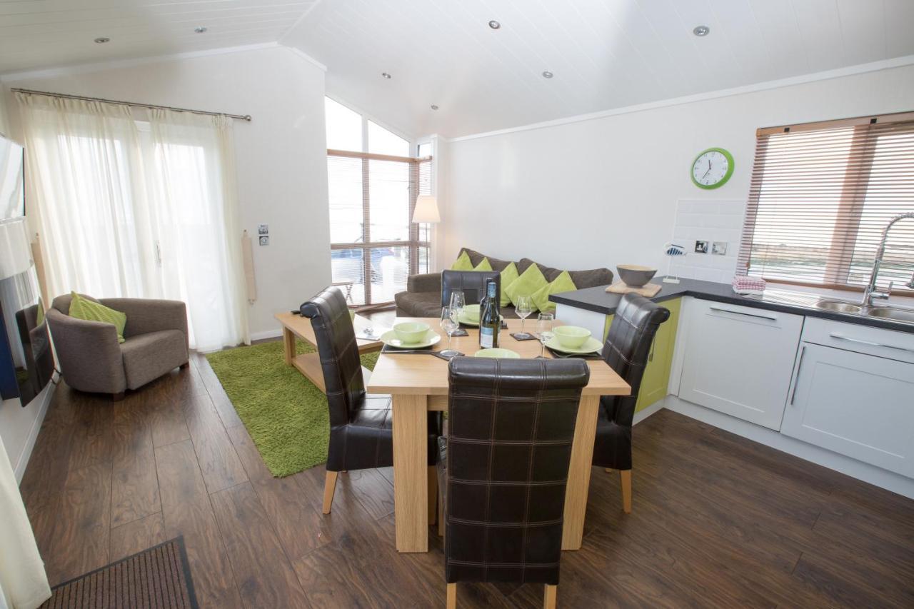 Sauchope Links Holiday Lodge And Glamping Park クレイル エクステリア 写真